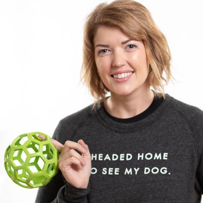 kait_noone's profile picture. front end dev. remote work. health and wellness. pets and fam.