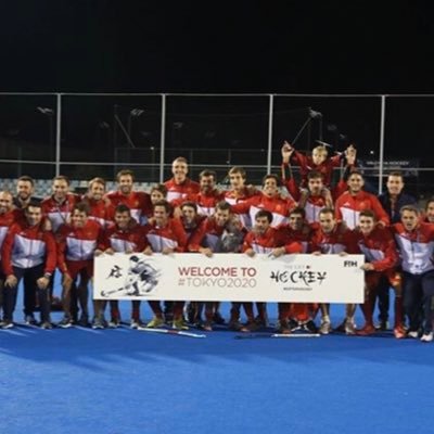 Twitter Oficial del Equipo Nacional Absoluto de Hockey Hierba. Luchar hasta el final es el camino #RedSticks