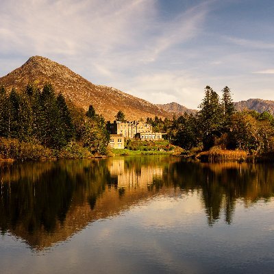 Luxury 4 star hotel & estate in Connemara. 700 acres of woodland, river & walks. Call us on +353 95 31006 or email info@ballynahinch-castle.com
#RelaisChateaux