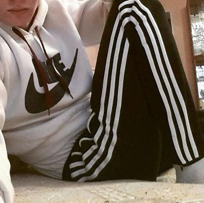 Dm's are open 🤗
i am 24
i am a bottom
my name ist Kilian
s.o. rp?