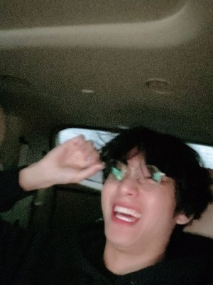 ChaoticGarlic's profile picture. life isn't fair, but what is?