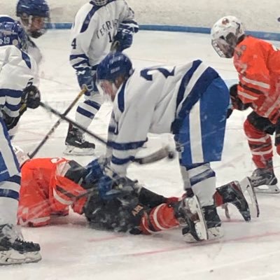 Tyler_Goss22's profile picture. west side 20’ snap: tylerhockey21