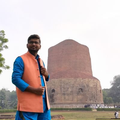 🥀Simple Living High Thinking🌹
Graduated From Allahabad University🎓
Post Graduation From Banaras Hindu University🎓
Department of Political Science BHU🌹