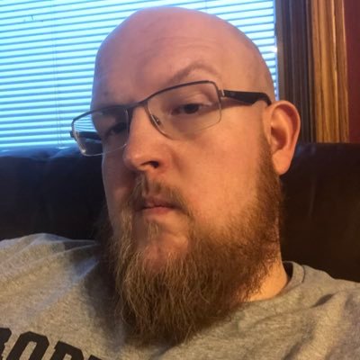 33 y/o poly BDSM Switch, very poly, very kinky, moderately sexy with a thick… personality. he/they/any