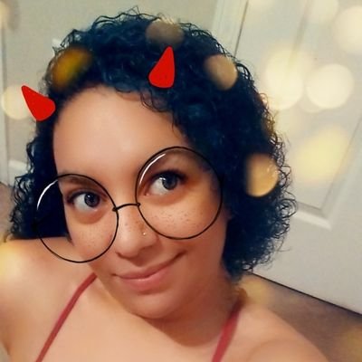 Early 30s but forever 17, multiracial, bisexual, poly, sassy ass ♏ SC- bibibutterfli CA- $CSyren