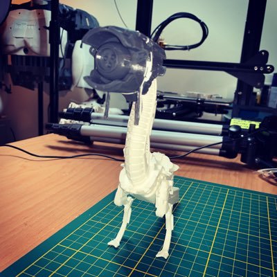 3dZachary's profile picture. please follow me on my other account, @zachary_bergen