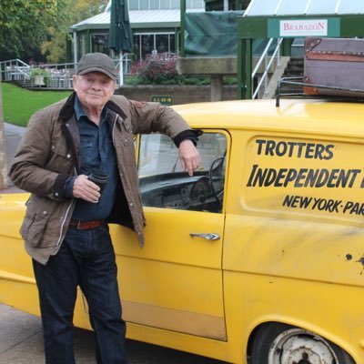 essiterry's profile picture. Chelsea fan since 75 love only fools and horses golf and darts and occasional bet