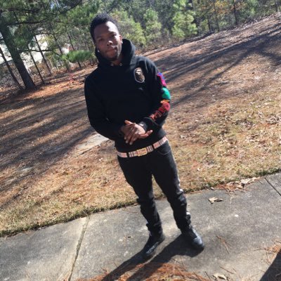 |Lil loaded 🍃|More moves then mike but I don’t dance or ball 🤷🏾♂️.| ♿ 6loc 6a6y 💙| “ Bitch you ain’t heard these bullets burn nigga” |100bandjuggman 🦾|