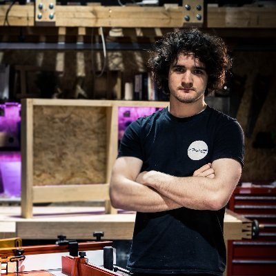 I create woodworking videos that take your skills to the next level!🔥...oh this? Oh I use Twitter to name and shame Haters and other funny online interactions.