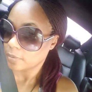 Poet/Writer/Activist and Advocate. Founder of T.U.R.N.Project. Organizer of the March for Black Women and Girls.
#MEdusaMemoir #GhettoPolitics #HipHopReader