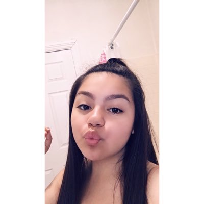 Carlos M. 🧡• insta : active_brianna 🦋 • 🐣🐣🐣🐈❤️