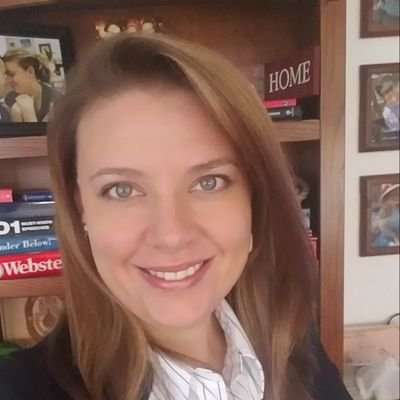 JoanR_LibLove's profile picture. 