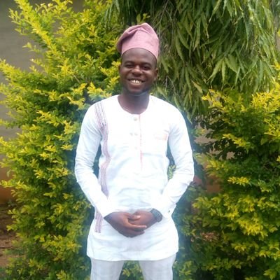 I am a simple guy and I prefer simplicity in everything, from clothes, food etc. I don't like things getting complicated or confusing