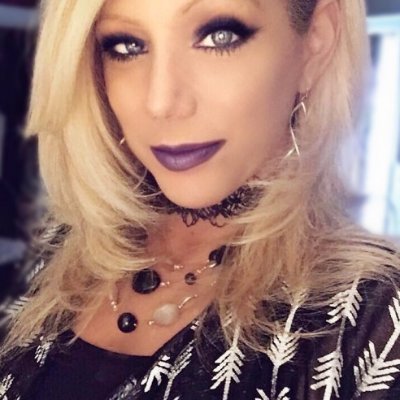 Here to keep up w/ Howard Stern, HipHop, all things Extraterrestrial 👽 & especially all the great comics of the world! Stand-Up is a true art form! ❤️ Coco ;)