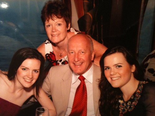 AlanRRan's profile picture. Old git, happily married to Treez with two gorgeous bird-daughters and a beautiful Little Bird. Gooner.