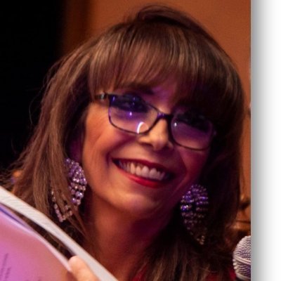 Poeta
Autora de #EnEscalaDel15al26 #FaldaAlViento #CuartoCreciente
Directora de #LiteraturaEnEspiral
Voz lírica de #SlamPoetryOfficial