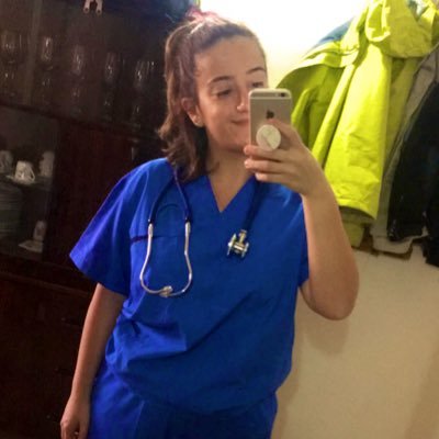 ornutella's profile picture. multilingual medstudent, at your service 👩🏽‍⚕️