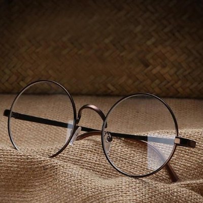 ArchivesClara's profile picture. aries // she/her // likes stars

anybody out there 🌟

(run by @asher_prodromou, 16, they/them)