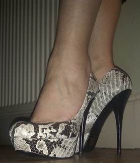 queenofmean's profile picture. Love, listen, care and dance like your life depends on it!