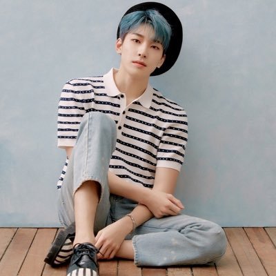 사랑해 세븐틴@pledis_17 친해질사람 난 다 좋지만 요즘 원우오빠가 왜 이렇게 좋냐