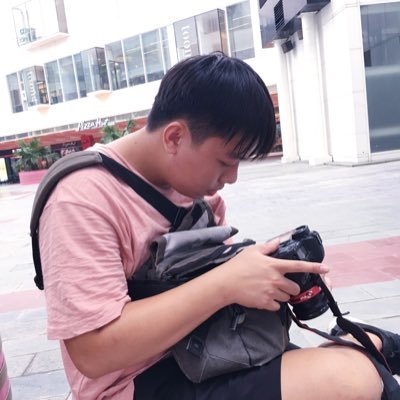 Duy87925060's profile picture. 