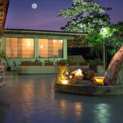 HomeBuild15's profile picture. 🏢Ventas ,alquileres de casas y apartamentos,remodelaciones,mudanzas y asesorías legales #lomejor @instagram _HomeBuild 04244118544