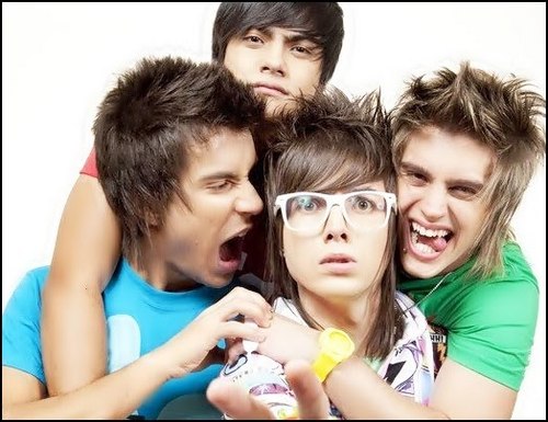 Se pra vc a Restart é mais que uma banda e sim uma família.Folow - me / @nathaliamarins_