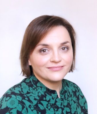Translator (English to French) specialising in development, education, food, travel and tourism, marketing and the arts | Subtitler| MFL teacher #xl8 #t9n