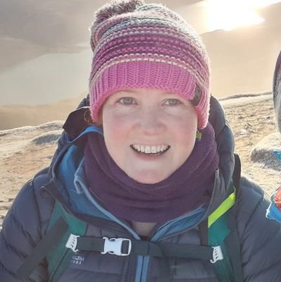 yarnoverhook's profile picture. Knitter, runner, singer, pianist, higher education digital marketer, believer in Scottish Independence. All views my own. #eastlothian