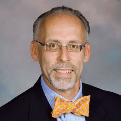 Word guy for Dominion Energy. Former newspaper guy. Dogs, chess, MMA, Scouting, family, fitness. Also naps.