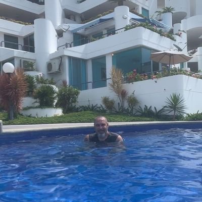 Aquí opino como socio que soy del Barcelona..si no te gusta NO JODAS..ig @xaviercoellob..Influencer desde el siglo pasado..@laradioredonda