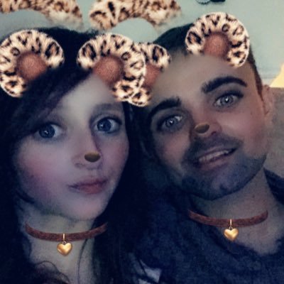 zobo1994x's profile picture. Full time Mum...👨‍👩‍👧‍👧 love my little family xx