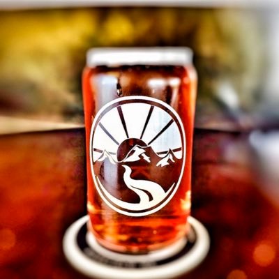 A Public House and Taproom providing local hand crafted beers on tap with a great atmosphere, and great food from Pacific NW Best Fish Co. and Papa Joe’s BBQ Co