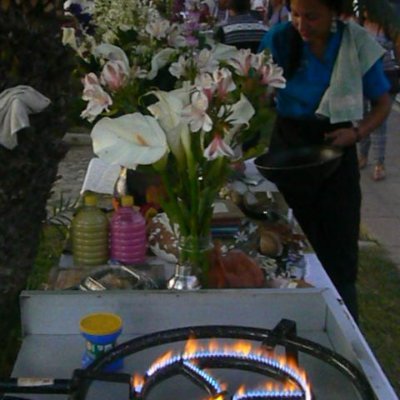 Banquetes Oink! Puerto escondido. Chef Angie Jauregui. Maestra, pescadora, amante de la gastronomía.