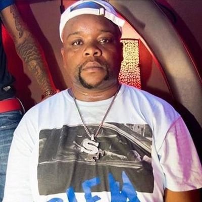 RealYeez's profile picture. 🙏🏾Father
👨‍💼CEO Hoodway Ent LLC 
🎤🎶Musician
✍Music Consultant

Booking/Features :dseniorjr1@gmail.com