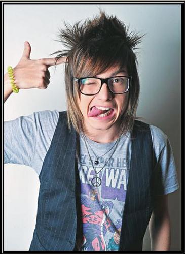 Oficializada pelo @pelanzarestart na twticam dia 05/04/2011 ás 00:20. Since: 20/01/2011 Amooo mtt vcc Pe♥