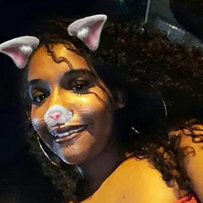 não sou rosa,não sou pura,não sou dele,não sou sua