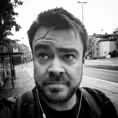 VikNollab's profile picture. 