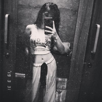 lcshnrslt's profile picture. 