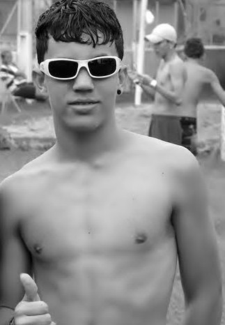 Quando o mundo realmente ver o valor que o rock tem, aí sim eu deixarei ele se acabar ! U_U