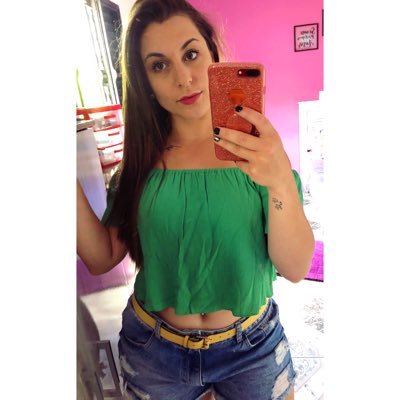 Que o tempo traga-me novos motivos para sorrir, superar meus medos e forças e para lutar!' ❤∞ insta: @tainafiore