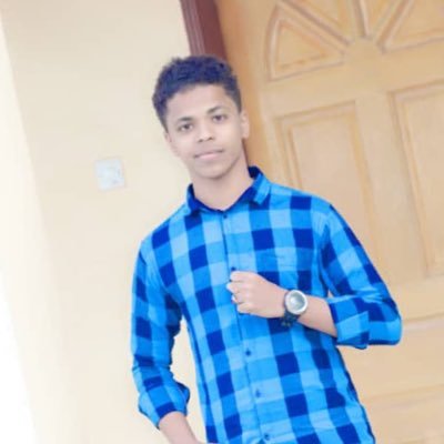 Ahmedtu40298484's profile picture. Student