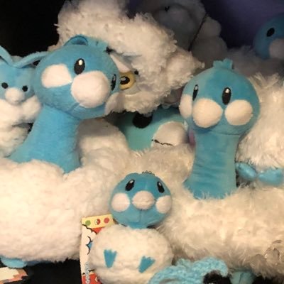 OkaFloof's profile picture. 28 l she/her — octopath traveler II has consumed my life-  persona, fe, pokemon, bsd, team asano, pjsk