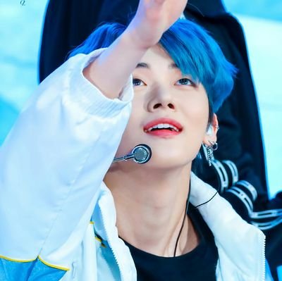 rkCh71233693's profile picture. 투모로우바이투게더 is beautiful