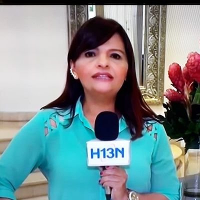 Comunicadora Social UPB. Especialista en Gerencia de Comunicaciones U de M. Periodista H13N