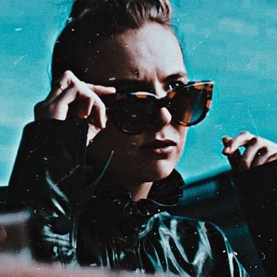 “𝐍𝐨𝐫𝐦𝐚𝐥 𝐩𝐞𝐨𝐩𝐥𝐞 𝐡𝐚𝐯𝐞 𝐧𝐨 𝐢𝐝𝐞𝐚 𝐡𝐨𝐰 𝐛𝐞𝐚𝐮𝐭𝐢𝐟𝐮𝐥 𝐭𝐡𝐞 𝐝𝐚𝐫𝐤𝐧𝐞𝐬𝐬 𝐢𝐬.”
#PARODYACCOUNT