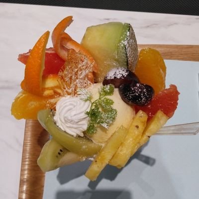 AmiamiRei's profile picture. 編み物用アカウントです。おととしの冬から編み物を始めた初心者です😊　編んだ作品をぼちぼちアップしていきます。　気軽に話しかけてください。
本アカは@rei_zinguzi
