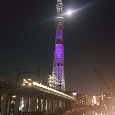 沖縄県国頭郡本部町出身です。宜しくお願いいたします。今は、向島に在住パワーストーンブレスレットやピアスやイヤリングやまぁむJrの写真付きフォトフレーム販売しております。良ければフォロー宜しくお願い致します