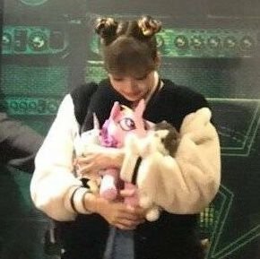 heoppang's profile picture. ❤블랙핑크❤
❤레드벨벳❤
👍👍👍👍👍
자주 못 들어옵니다