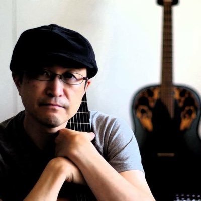 北海道帯広市在住シンガーソングライター 。鹿野ケンジ band改め、バンドTHE KA-ZOOと弾き語りで活動中。2020年2月スガシカオさんのOAをつとめました。